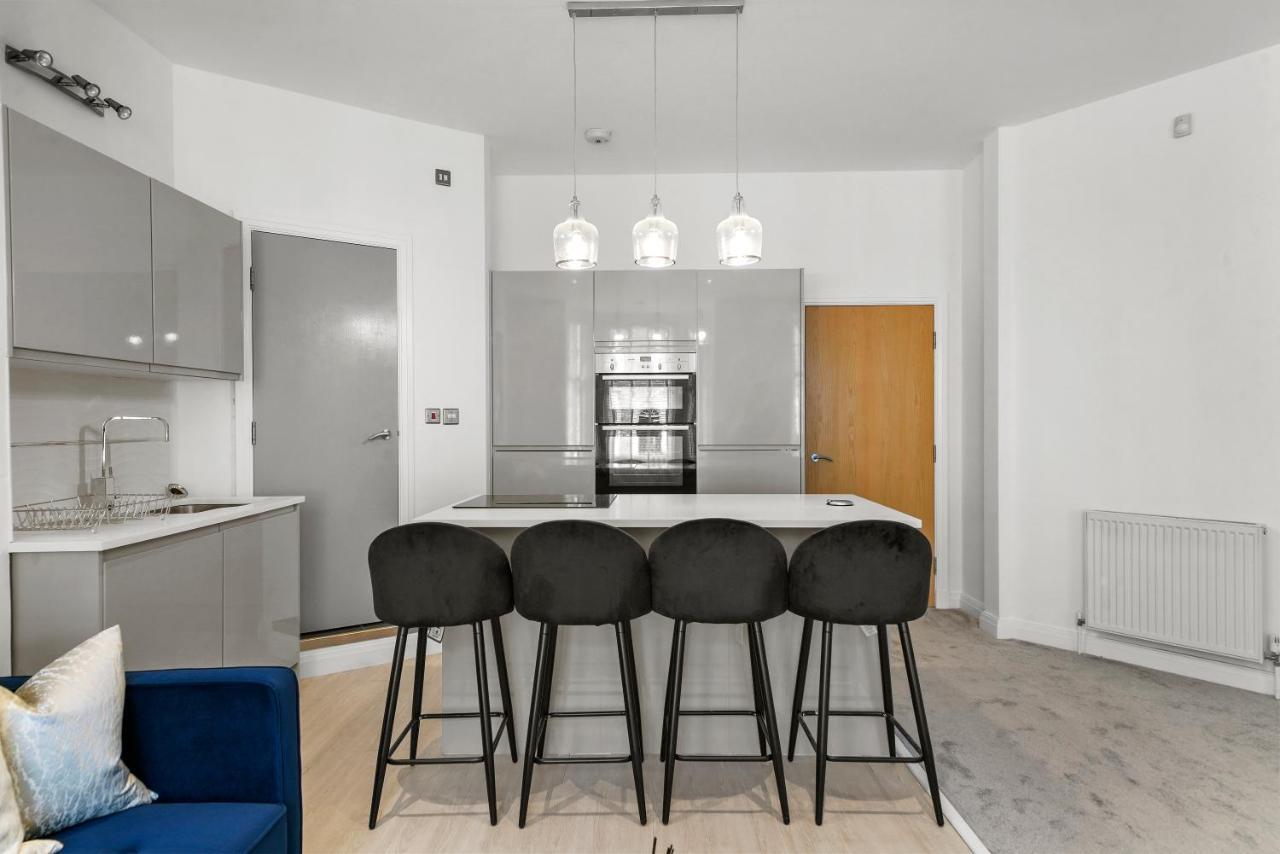 Vikings Duplex Apartment City Centre With Free Parking York Bagian luar foto