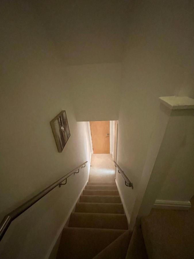 Vikings Duplex Apartment City Centre With Free Parking York Bagian luar foto