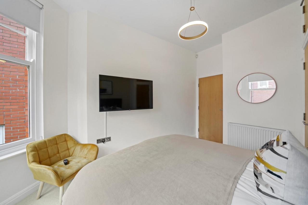Vikings Duplex Apartment City Centre With Free Parking York Bagian luar foto